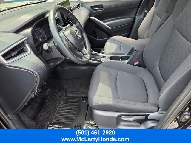 2025 Toyota Corolla Cross LE
