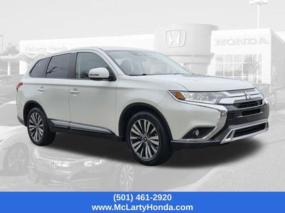 2020 Mitsubishi Outlander SE