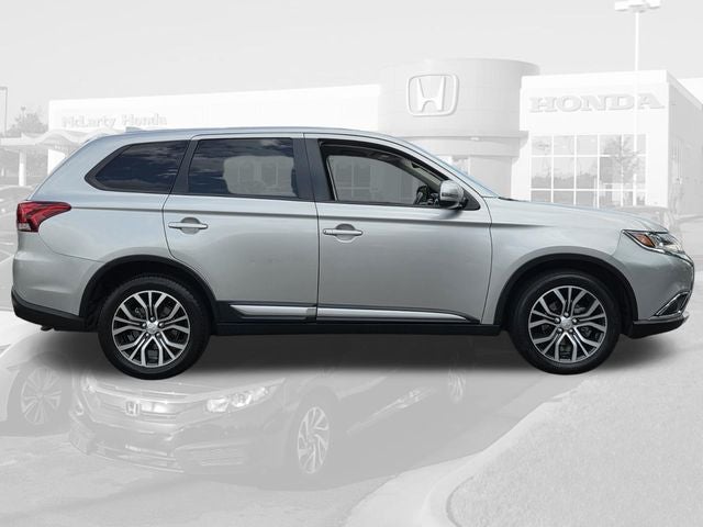 2018 Mitsubishi Outlander SE