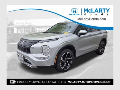 2024 Mitsubishi Outlander SE