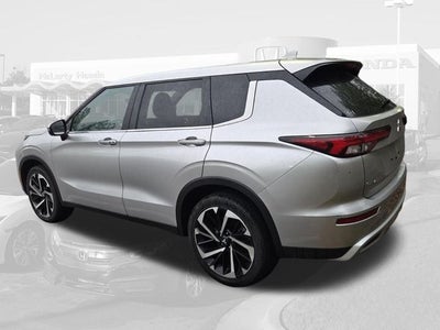2024 Mitsubishi Outlander SE