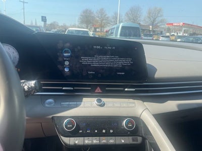 2025 Hyundai Elantra SEL Convenience