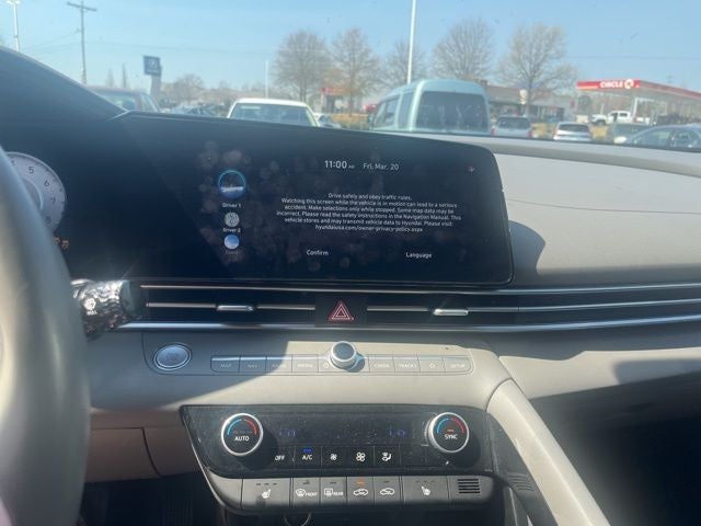 2025 Hyundai Elantra SEL Convenience