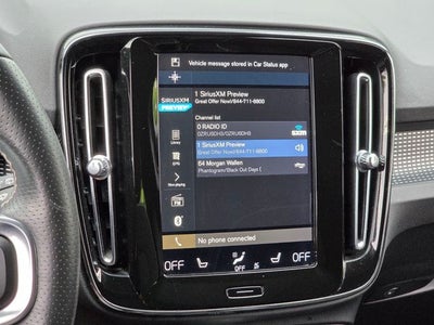 2020 Volvo XC40 R-Design