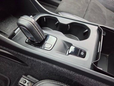 2020 Volvo XC40 R-Design