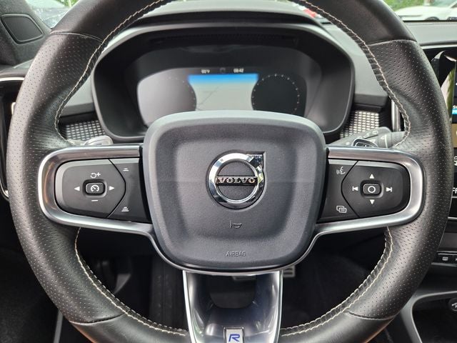 2020 Volvo XC40 R-Design