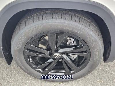2026 Volkswagen Atlas Cross Sport 2.0T SEL R-Line Black