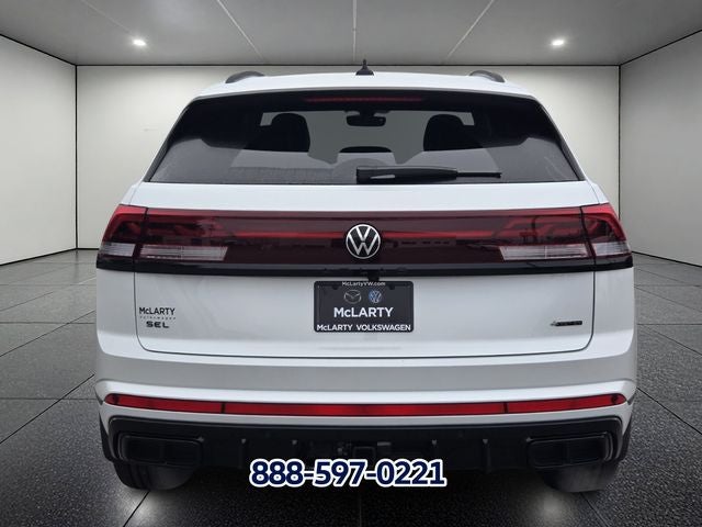 2026 Volkswagen Atlas Cross Sport 2.0T SEL R-Line Black