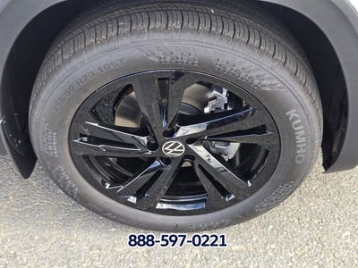 2026 Volkswagen Atlas Cross Sport SEL R-Line Black