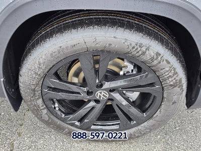 2026 Volkswagen Atlas Cross Sport 2.0T SEL R-Line Black