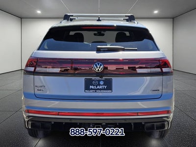 2026 Volkswagen Atlas Cross Sport 2.0T SEL R-Line Black