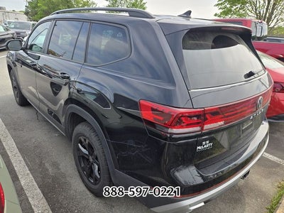 2024 Volkswagen Atlas 2.0T Peak Edition SE w/Technology