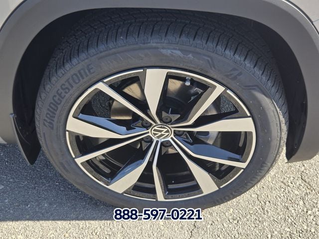 2026 Volkswagen Atlas Cross Sport 2.0T SEL Premium R-Line