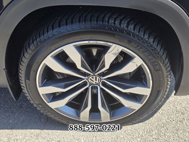 2023 Volkswagen Atlas Cross Sport 3.6L V6 SEL Premium R-Line
