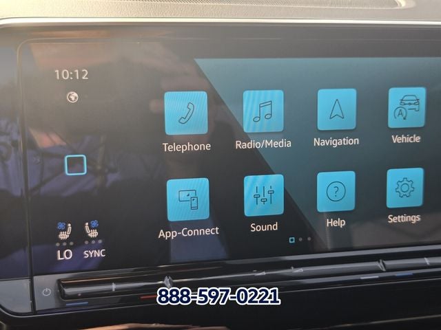 2026 Volkswagen Atlas Cross Sport 2.0T SE w/Technology