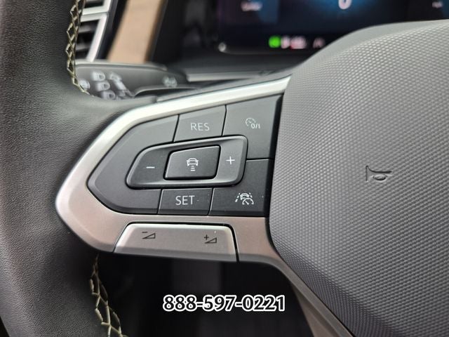 2025 Volkswagen Atlas 2.0T SE w/Technology