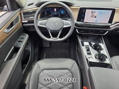 2025 Volkswagen Atlas 2.0T SE w/Technology