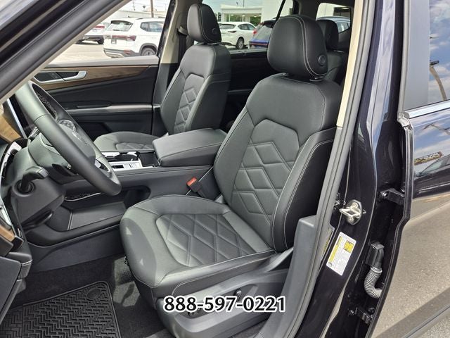 2025 Volkswagen Atlas 2.0T SE w/Technology