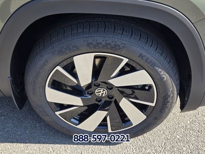 2026 Volkswagen Atlas Cross Sport 2.0T SE w/Technology