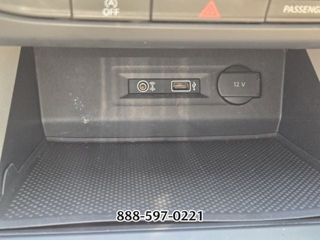 2019 Volkswagen Atlas 2.0T SE w/Technology w/Technology