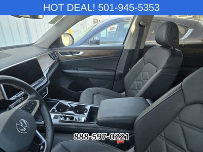2025 Volkswagen Atlas 2.0T SE w/Technology