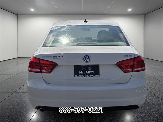 2013 Volkswagen Passat TDI SE w/Sunroof