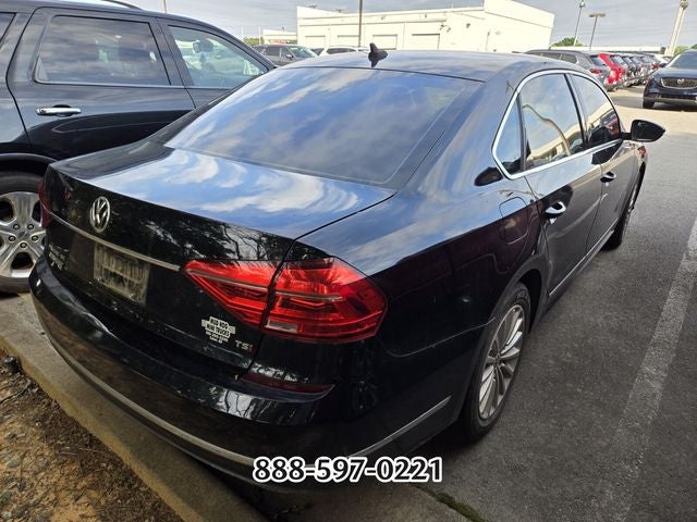2016 Volkswagen Passat 1.8T SE