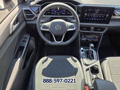 2026 Volkswagen Taos 1.5T SE Black