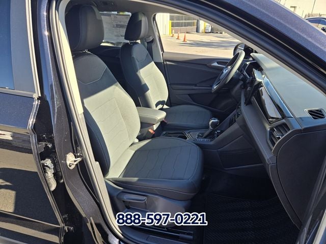 2026 Volkswagen Taos 1.5T SE Black