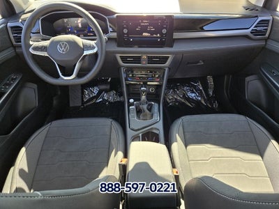 2027 Volkswagen Taos 1.5T SE Black