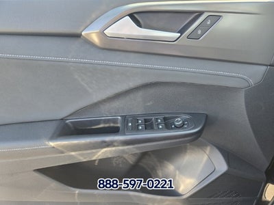 2027 Volkswagen Taos 1.5T SE Black