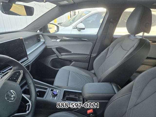 2025 Volkswagen Tiguan 2.0T SE R-Line Black