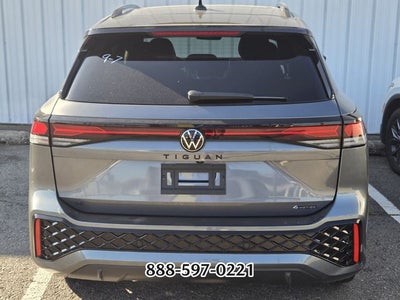 2025 Volkswagen Tiguan 2.0T SE R-Line Black