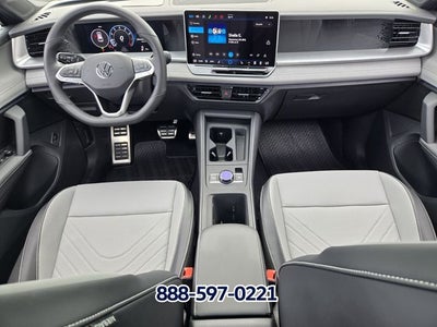 2026 Volkswagen Tiguan 2.0T SE R-Line Black