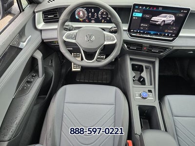 2026 Volkswagen Tiguan 2.0T SE R-Line Black