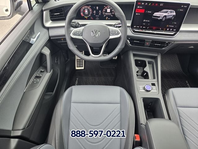 2026 Volkswagen Tiguan 2.0T SE R-Line Black