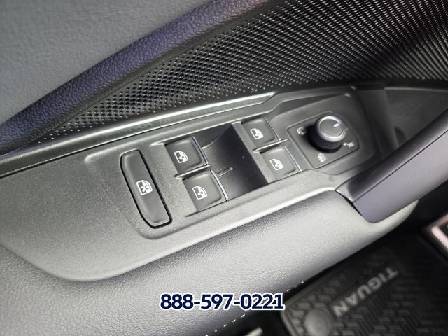 2026 Volkswagen Tiguan 2.0T SEL R-Line