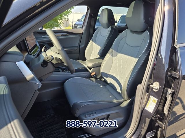 2026 Volkswagen Tiguan 2.0T SEL R-Line Turbo