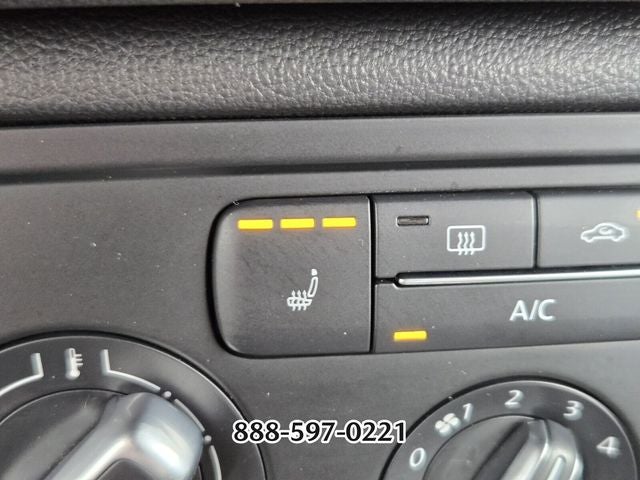 2016 Volkswagen Beetle 1.8T Denim