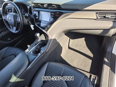 2020 Toyota Camry SE