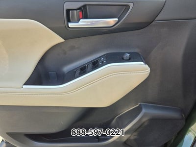 2025 Toyota Highlander Hybrid XLE