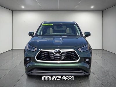 2025 Toyota Highlander Hybrid XLE