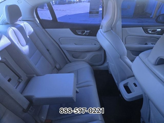 2024 Volvo S60 B5 Plus Dark Theme