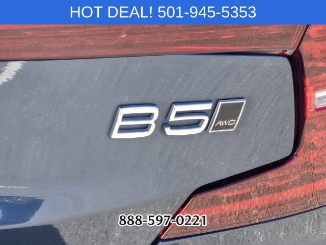 2024 Volvo S60 B5 Plus Dark Theme
