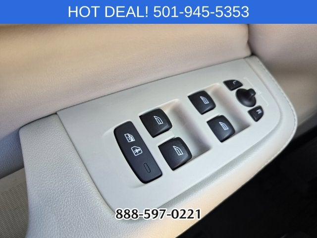 2024 Volvo S60 B5 Plus Dark Theme
