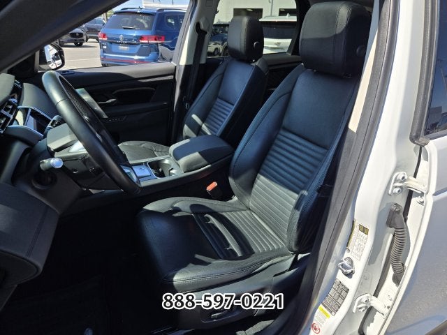2020 Land Rover Discovery Sport SE