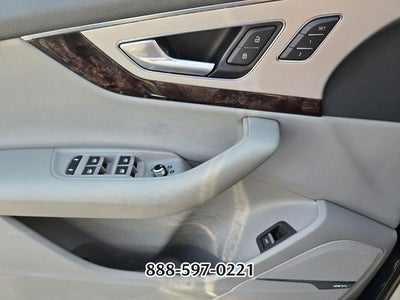 2019 Audi Q7 45 SE Premium Plus quattro