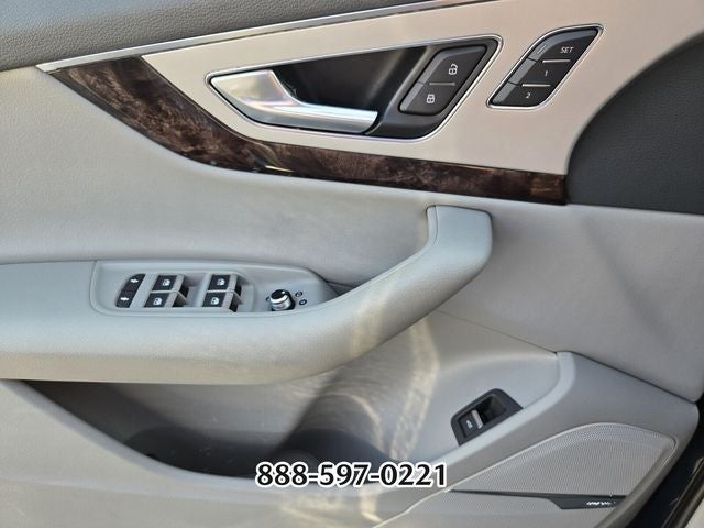 2019 Audi Q7 45 SE Premium Plus quattro