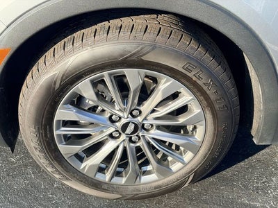 2024 Cadillac XT4 Premium Luxury