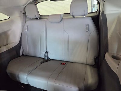 2022 Toyota Sienna XLE 8 Passenger